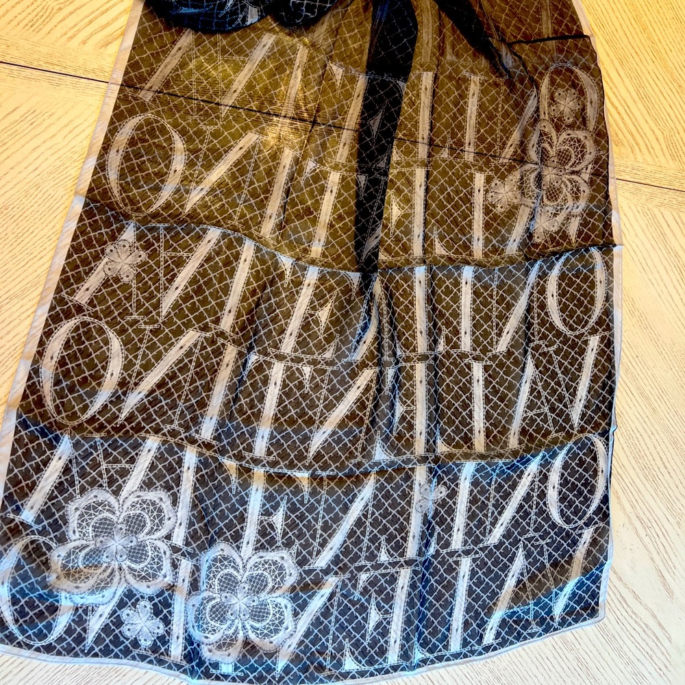 Valentino black and white 100 % silk scarf
